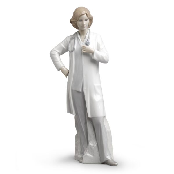 Фарфоровая статуэтка Доктор (женщина) 31*14 см магазин Status в Ташкенте